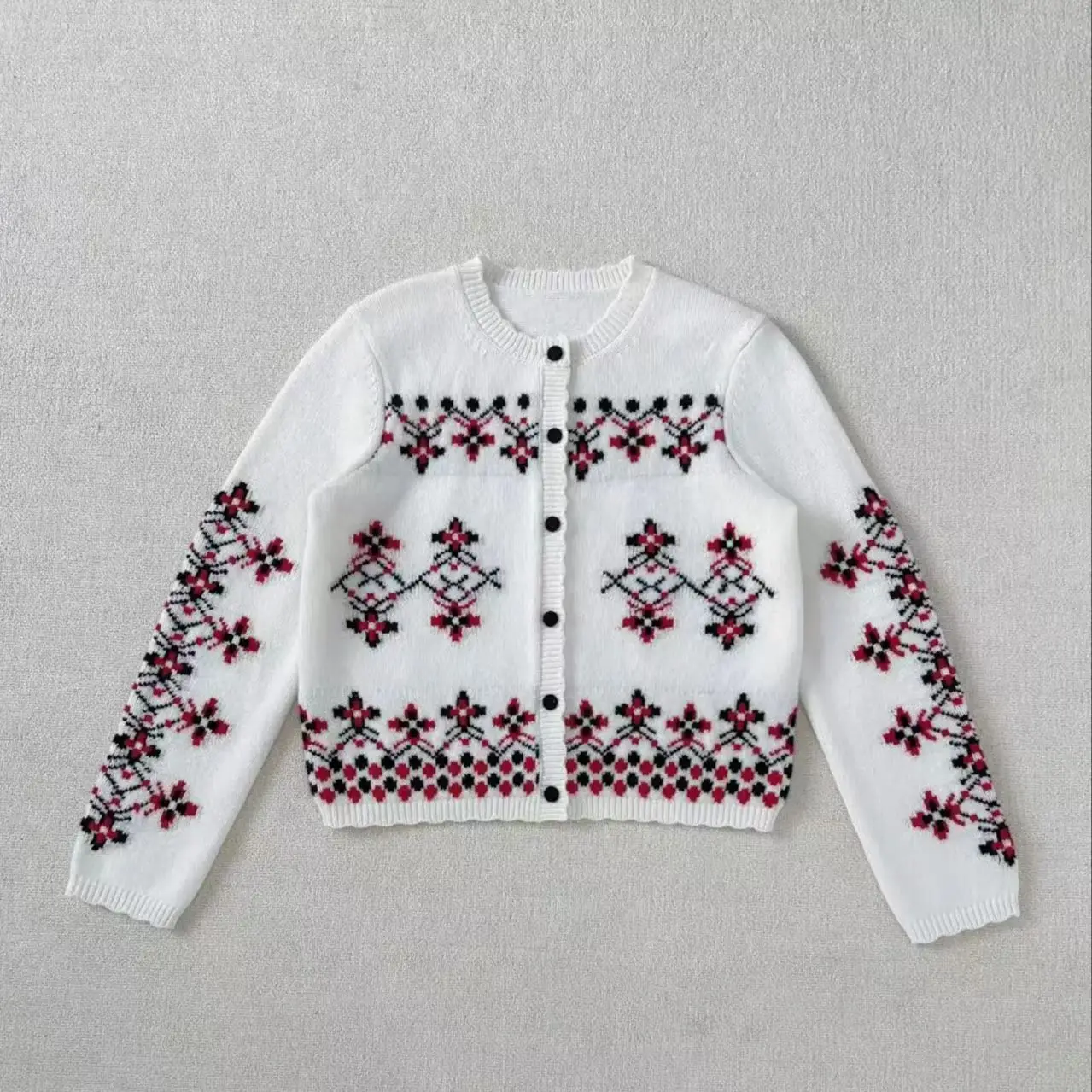 

Pure wool retro pattern knitted warm cardigan