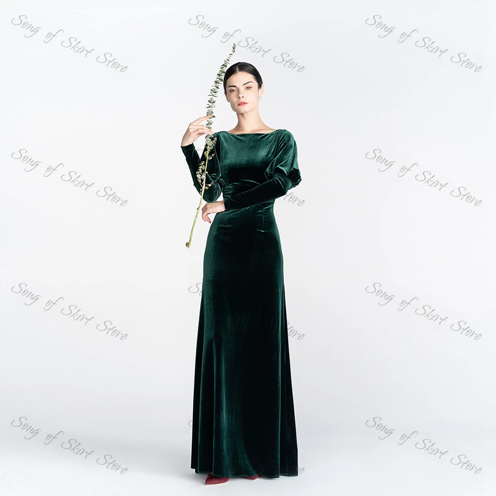 

Emerald Green Evening Dresses Scoop Neck Long Sleeve Backless Velour Prom Gown Simple Straight Party Dress vestidos de noche