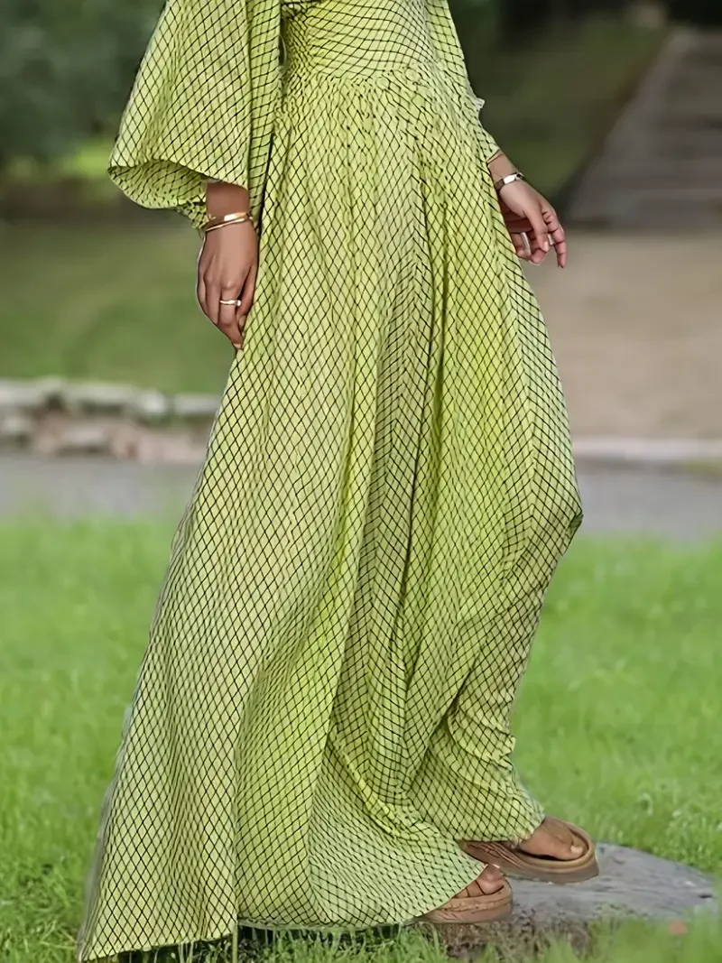Geometric Print Maxi Dress Women - Batwing Sleeve V-Neck Pleated Waist Swing Dress for Fall Evening Parties & Events