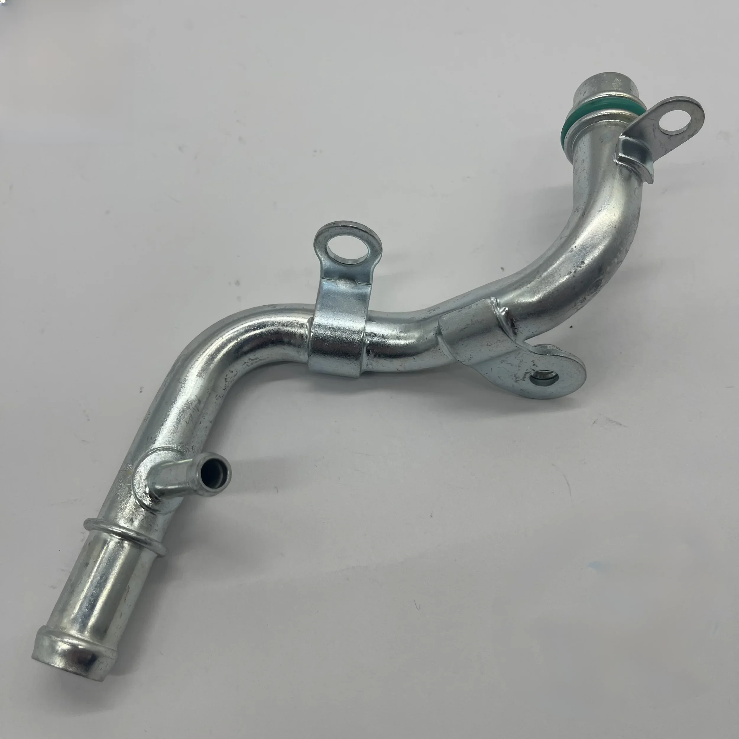 55565382 Engine Oil Cooler Inlet Tube For Chevrolet Cruze  Trax 1.4L LUV LUJ