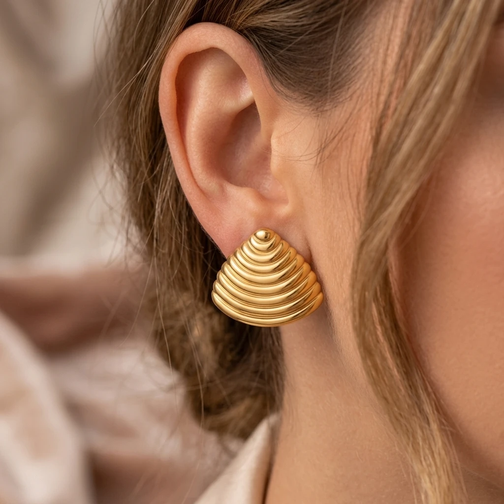 Miia Jewelry 18K Gold Textured Shell Stud Earrings Stainless Steel 3D Ridged Seashell Statement Earrings For Women