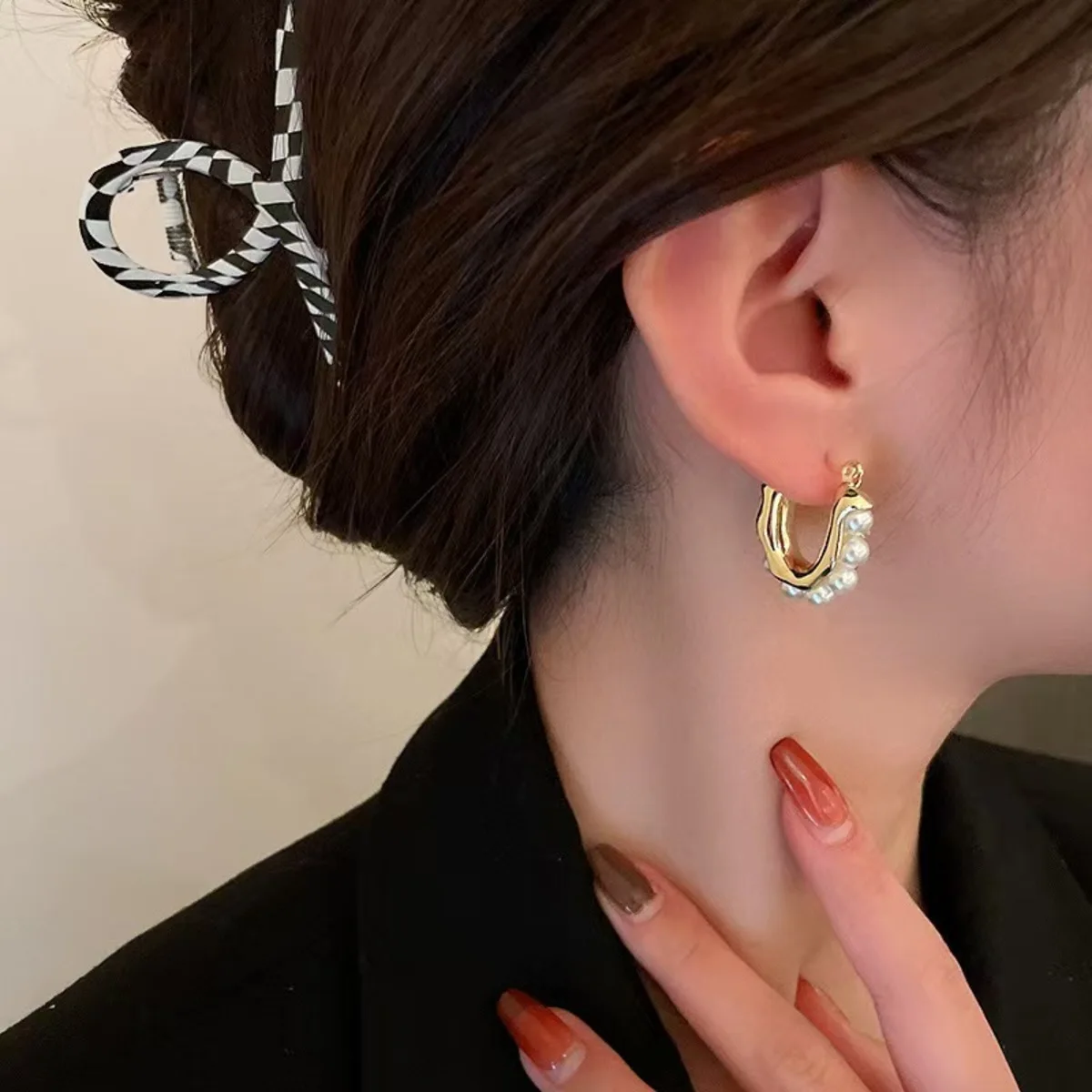 Pendientes de aro ovalados con perlas de imitación para mujer, aretes Retro elegantes, joyería geométrica clásica a la moda, regalos