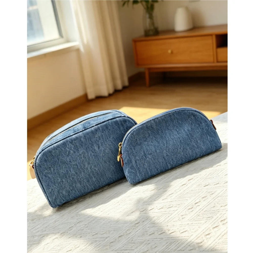 

2026 Size: 28x15x16.5 cm no box New Model - Versatile and Fashionable PU Leather Bag - Durable, High-Quality and Affordable