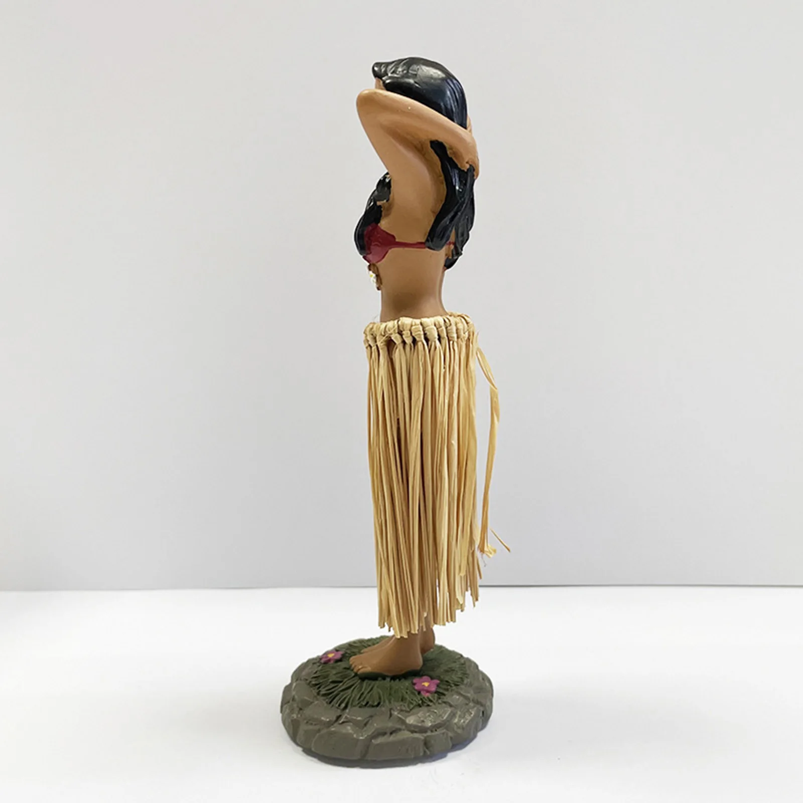 Hawaiian Dashboard Doll Dancing Girl Ornament Mini Collectible Figurines Resin Craft Gift for Car Dashboard Living Room Decor