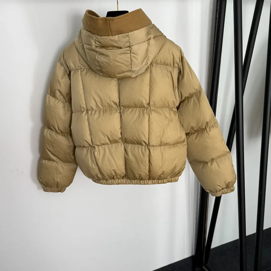 

High quality autumn and winter women's woolen patchwork long sleeved hooded cotton jacket SU120