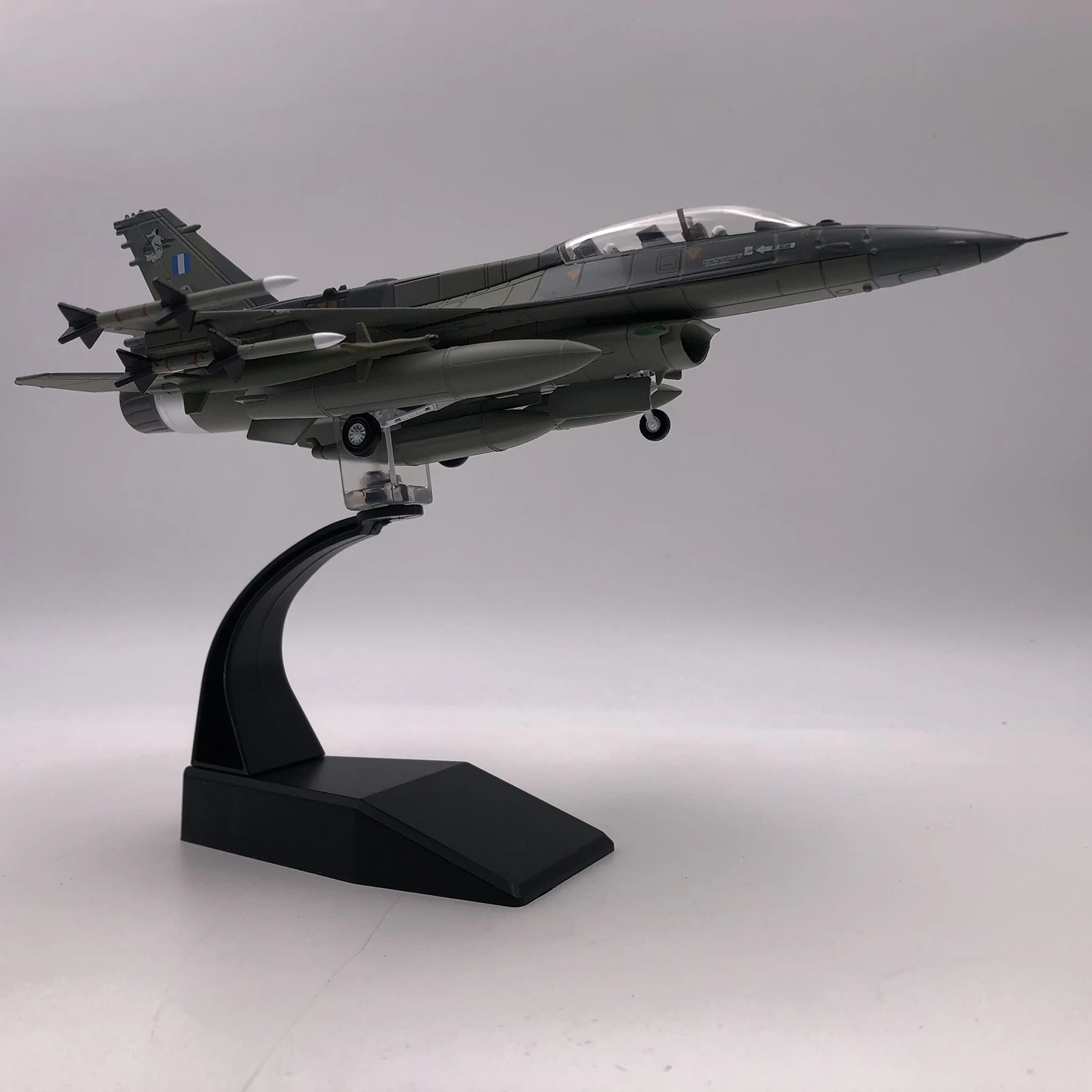 Modèle moulé sous pression 1/100 SU57 avion de chasse Invisible très