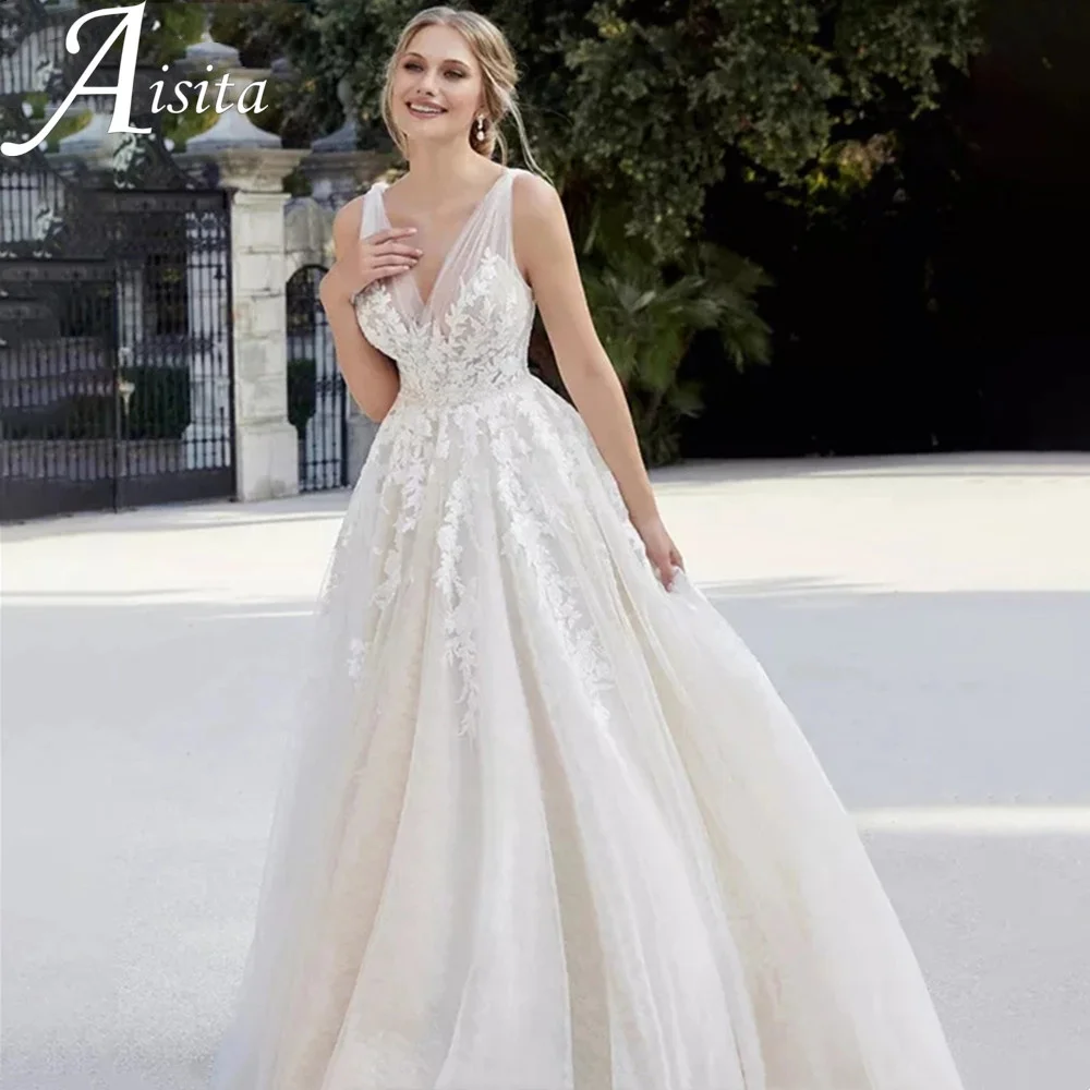 

Classical Deep V Neck A Line Wedding Dress Open Back Lace Appliques Bridal Gowns Sleeveless Pleats Sweep Train Vestidos De Novia