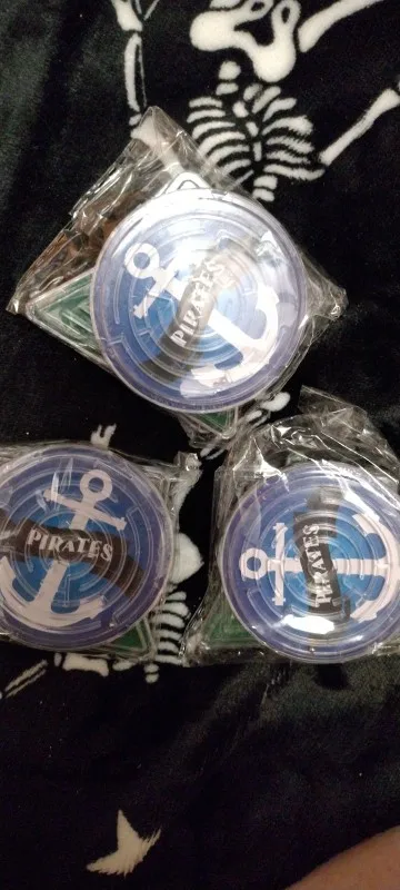 10Pcs Skull Pirate Theme Maze Puzzle Intelligence Labyrinth Toy for Kids Birthday Halloween Party Favors School Prize Goodie Bag photo review