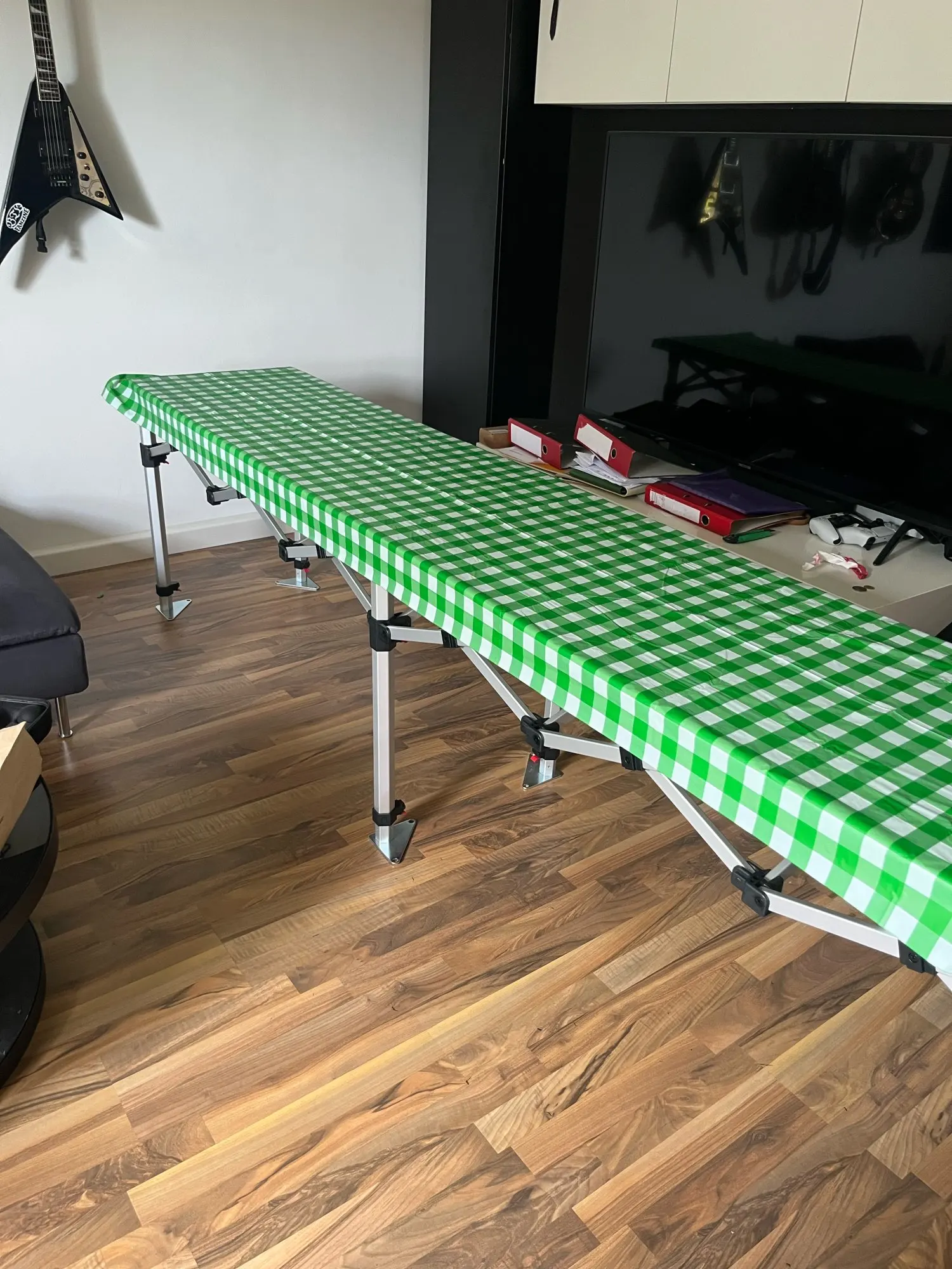 1pc Plastic Plaid Table Cover Rectangular Tablecloth Picnic Disposable Table Cloth for Birthday Party Decorations photo review