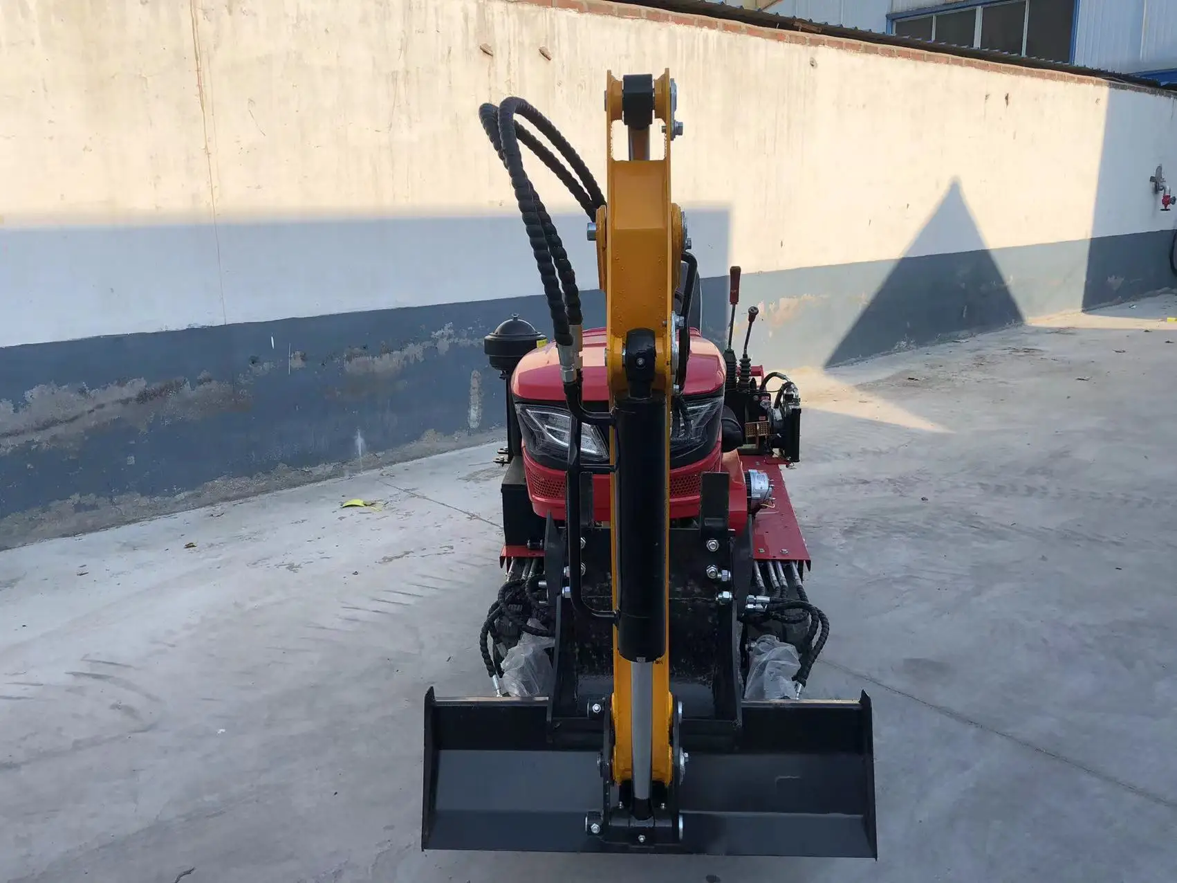 Anpassung EPA Euro V Multifunktions-Kompakttraktor mit Bagger 25 PS Raupentraktor-Grubber