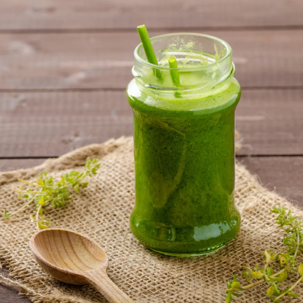 عصير كالي وطازج، عضوي، خالي من المبيدات، للعصير، للعصير.