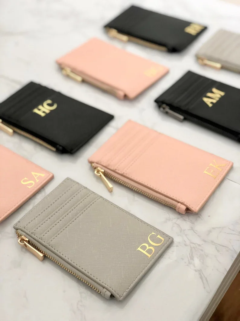 Porte-cartes monogramme personnalisé pour femme, portefeuille minimaliste personnalisé, sac à main imprimé or, cadeau de remerciement pour demoiselle d'honneur