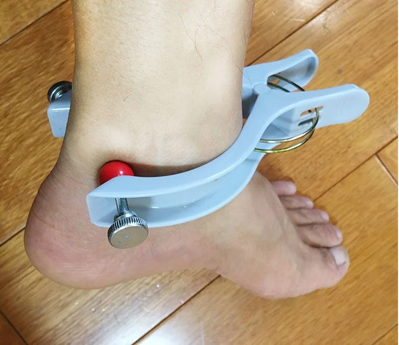 Four-Hole Acupuncture Point Clamp Pressing Acupressure, Massage, Hand Foot Sprain Cervical Vertebral Shoulder Joint