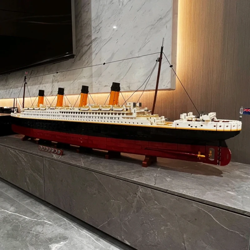 9090 pz Grande Barca Da Crociera Building Blocks Set Adulti Nave A Vapore Modello di Mattoni Giocattolo Di Compleanno Regali Di Natale Compatibile 10294