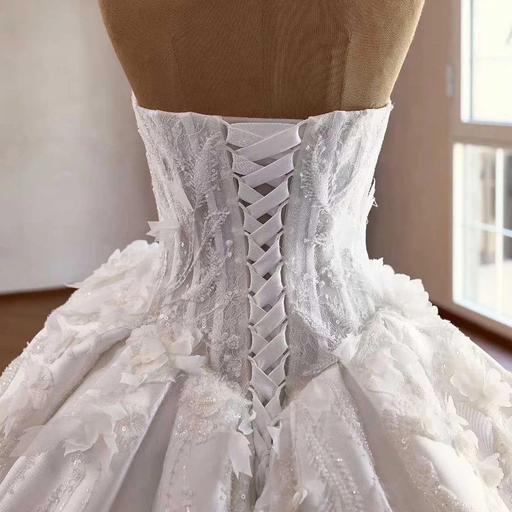 Elegant  Wedding Dress With Detachable Sleeves Satin Lace Flower Lace Up Back Pearls Ball Gown Robe De Mariée 2026