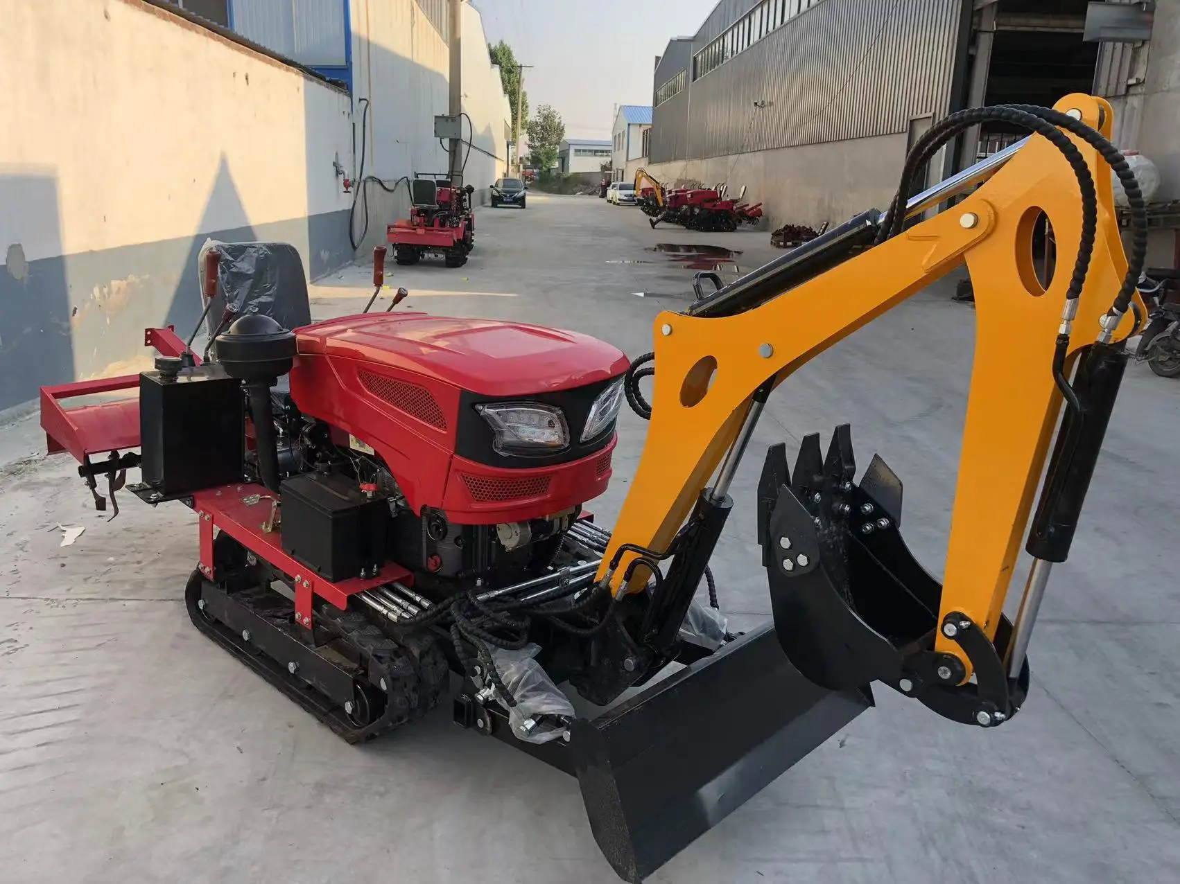 

Customization EPA Euro V Multi-Function Compact Tractor with Excavator 25HP Crawler Tractor Cultivator