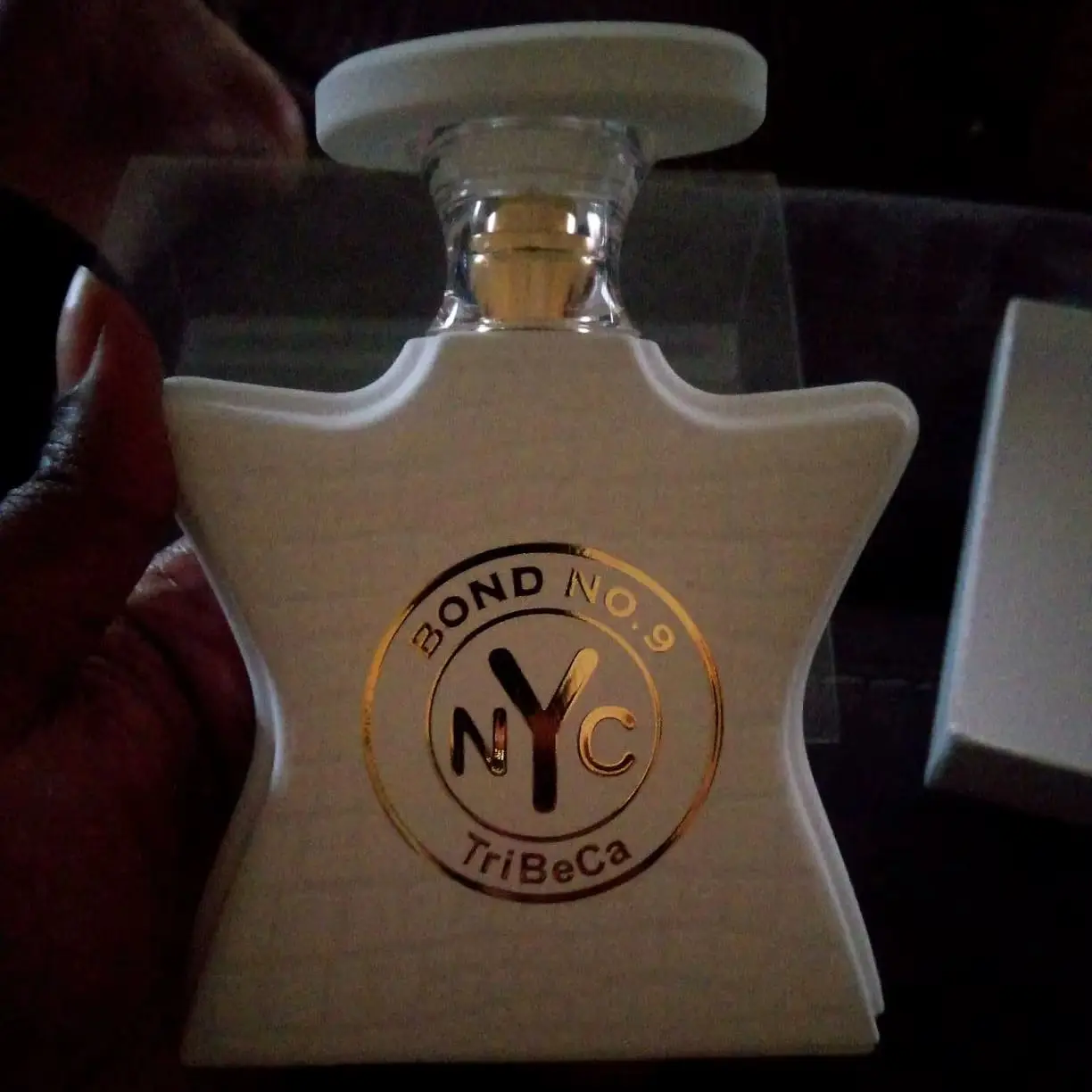 Bond No.9 TriBeCa Eau de Parfum 100ml 3.3 FL.OZ Warm Gourmand Woody Scent Hazelnut Caramel Notes Long Lasting Unisex Niche Fragrance Authentic NYC Inspired Perfume with Luxury Textured Gift Box for Men Women Date Night Daily Wear Fall Winter Gifting view 7
