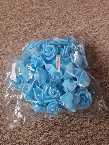 10/20/50Pcs Artificial Foam Rose Flowers PE Fake Flower for Home Room Dceor Wedding Party Halloween Thanksgiving Christmas Decor photo review
