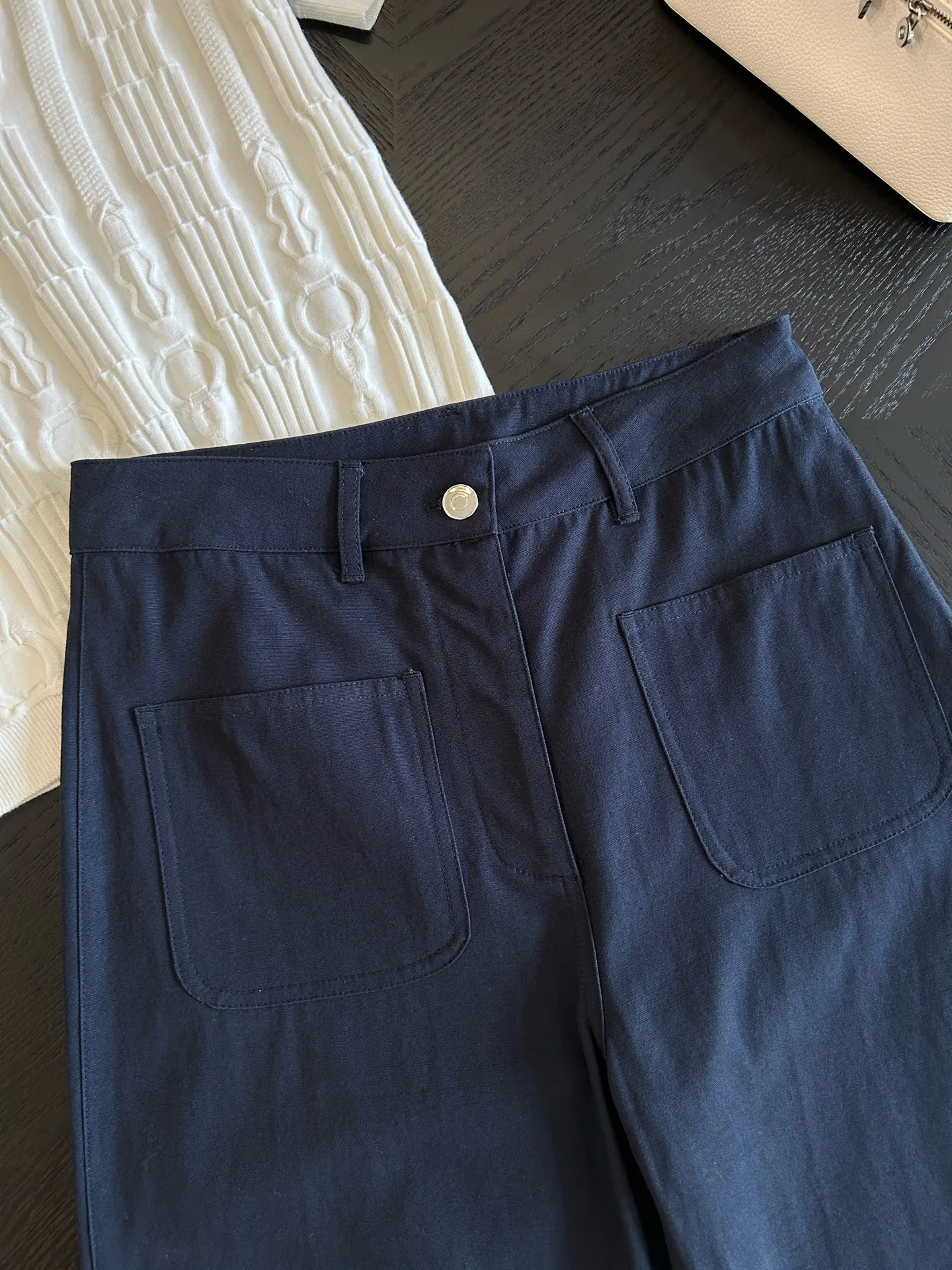 Zomerse klassieke damesbroek van katoen-linnen in effen kleur