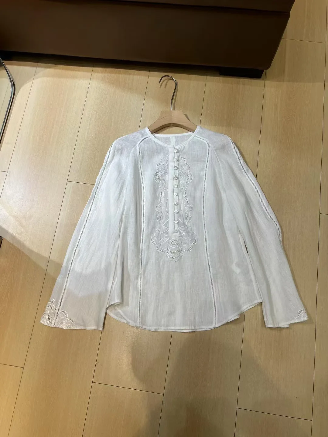 

Elegant casual long sleeve pure linen long sleeved white blouse