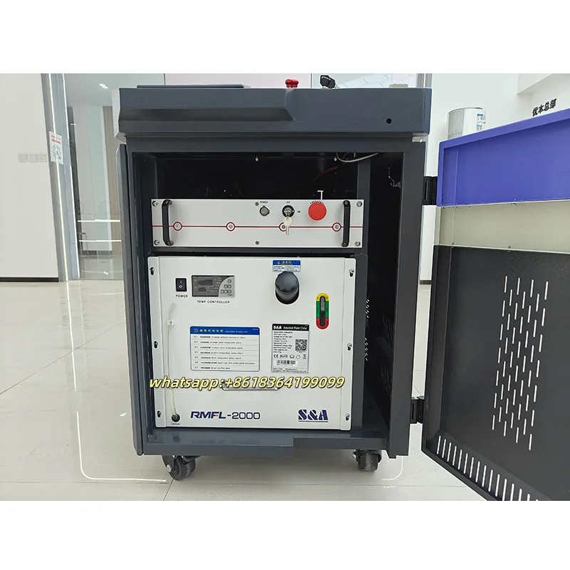 Pulitore laser per rimozione ruggine laser a fibra a impulsi 300w 1000w 500w Macchina per la pulizia della rimozione della ruggine laser per metallo