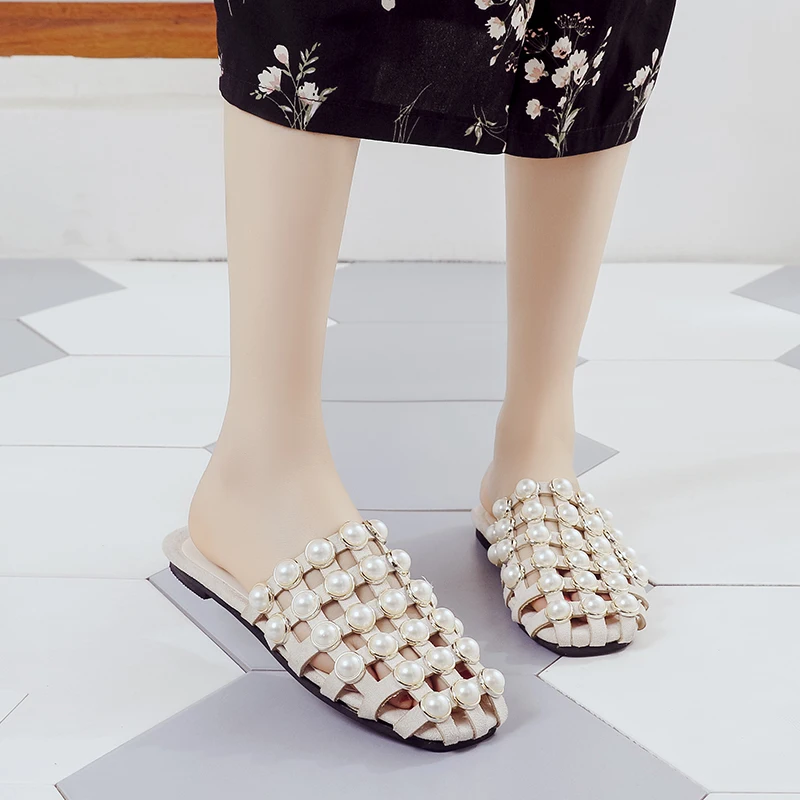 Women Fashion Casual Pearl Beaded Flat Studded  Mules Solid Color Pearl Sandals Casual Flat-heel Non-slip Flip Flops Lightweight