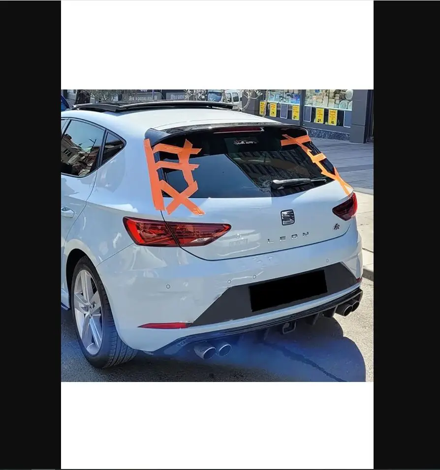 For Seat Leon Mk3 Fr Flashing Diffuser Glossy Black Plastic 2012 2013 2014 2015 2016 Compatible - Sporty Racer Rocker Stylish