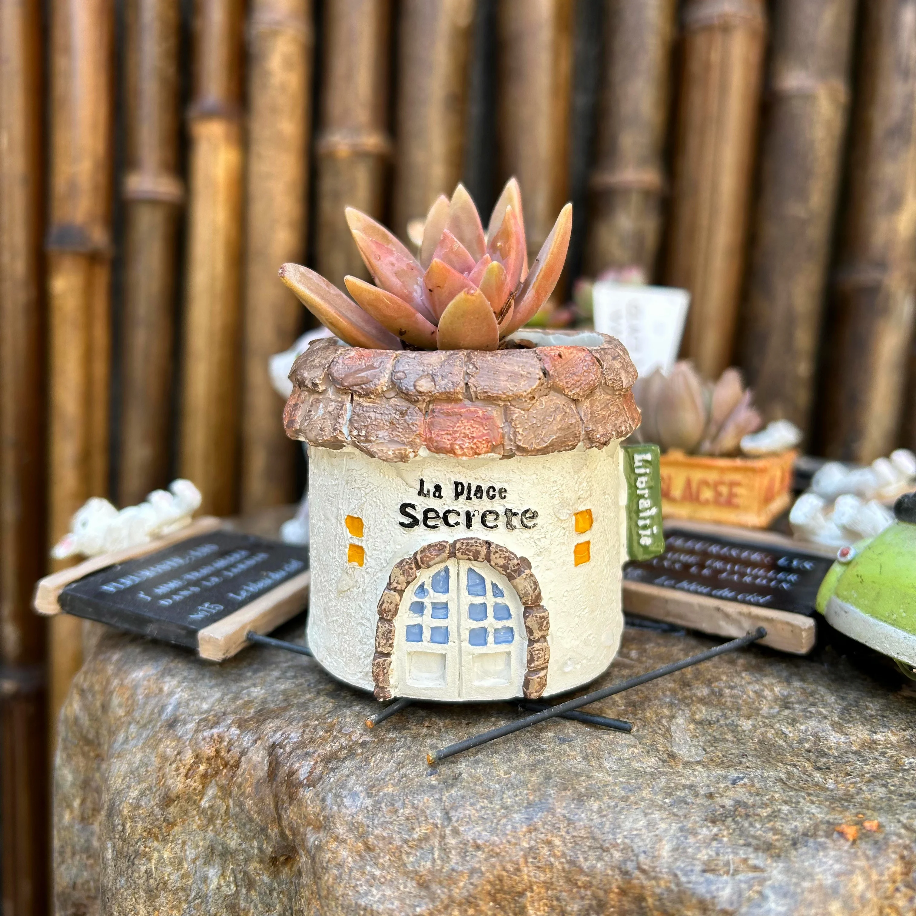 

Милая статуэтка-домик, маленький цветочный горшок из смолы для суккулентов, декоративные фигурки для дома и офиса