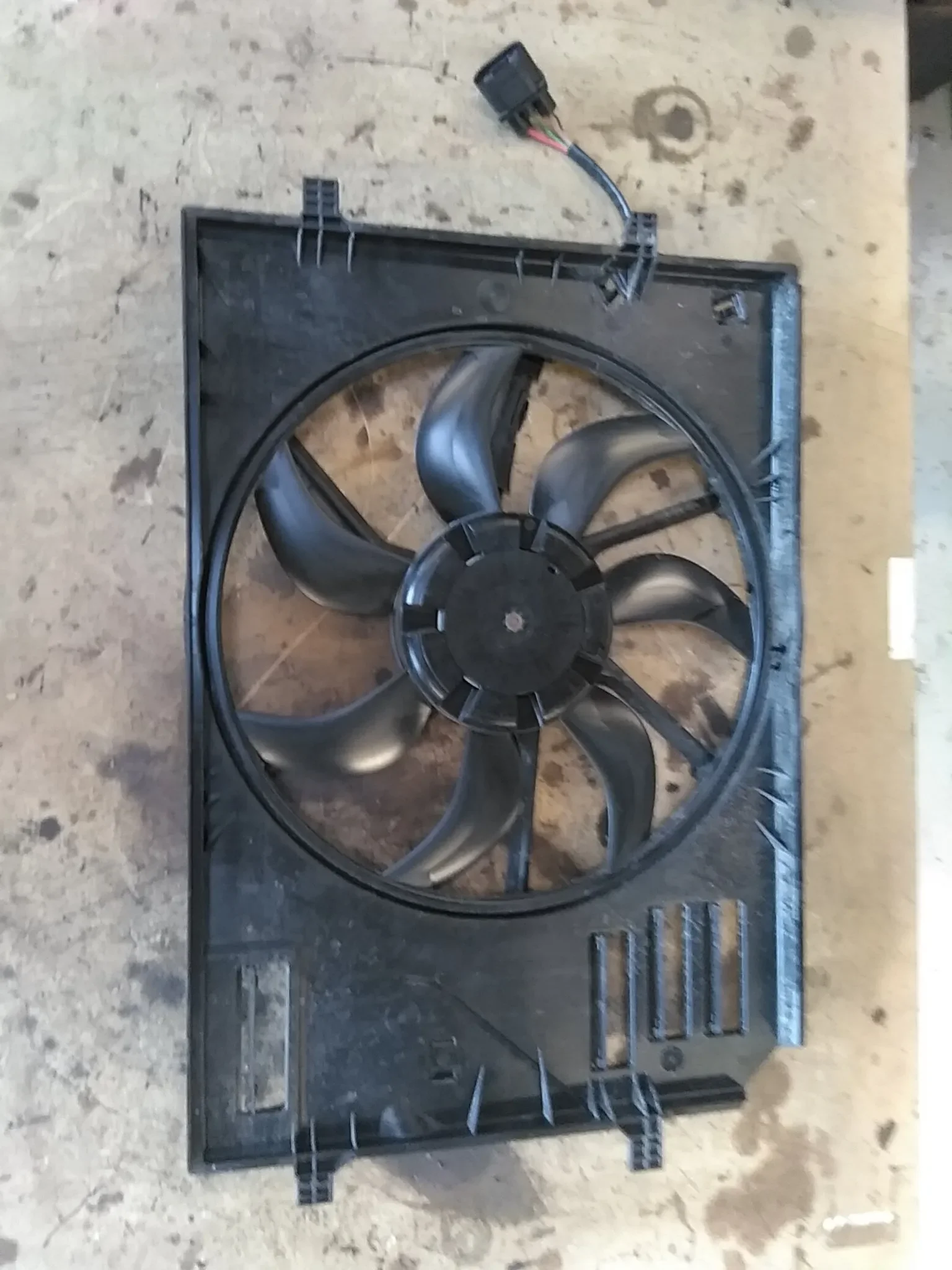 لفولكس واجن اوكتافيا 1.2T/لافيدا 1.2T مروحة تبريد المبرد OE L5CG121203 #3