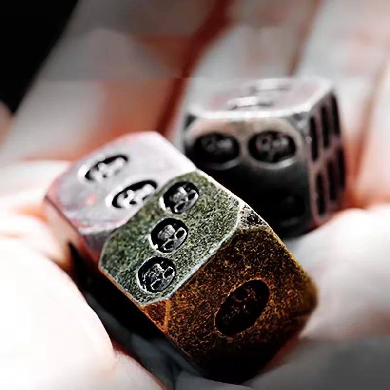 

16mm Metal Dice D6 Skull Game Dice Metal Polyhedral DND Dice Set 6 Sided Metal Dices Set For Dungeon Dragon RPG DND Dice Players
