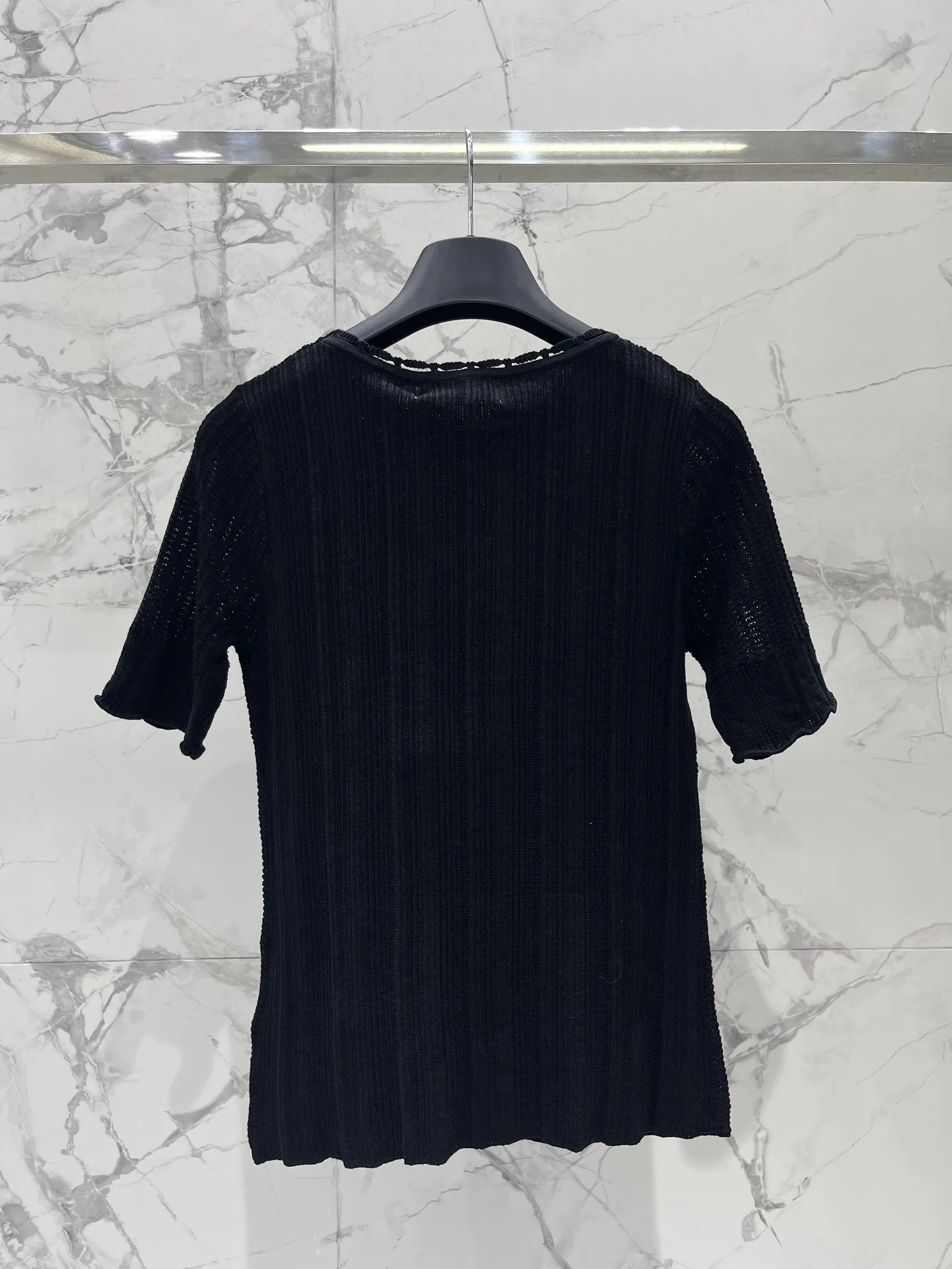 

25 Summer New Round Neck Black Hollow Breathable Comfortable Simple Design Short Sleeve