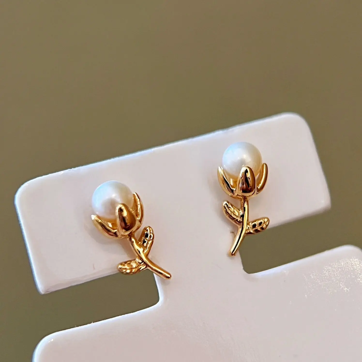 MADALENA SARARA Freshwater Pearl Women Earrings 18K Gold Stud Earrings Rose Shape Hard Gold Luxury Elegant Au750