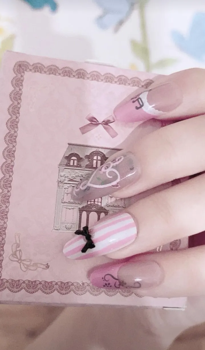 24pcs Sweet Pink Press On Nails Pink Bowknot Design French Almond Fake Nails Glossy Fashion Korean False Nail Patches Manicure photo review