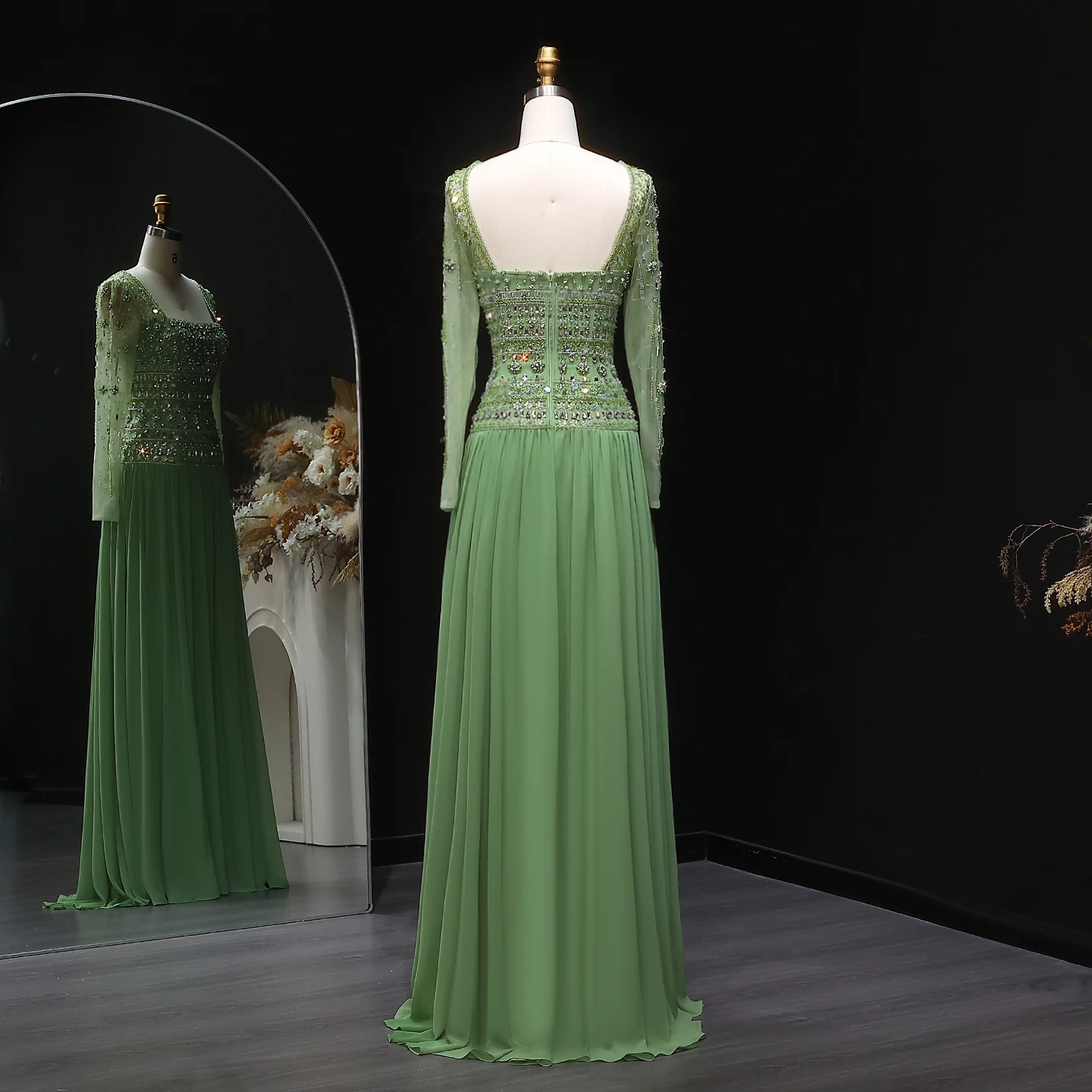 Sharon Said Funkelndes Fliederfarbenes Perlenbesetztes Plissiertes Chiffon-Abendkleid mit Fließendem Schal Dubai Saudi Hochzeitsfeier SS539 Maßanfertigung – Detail 26