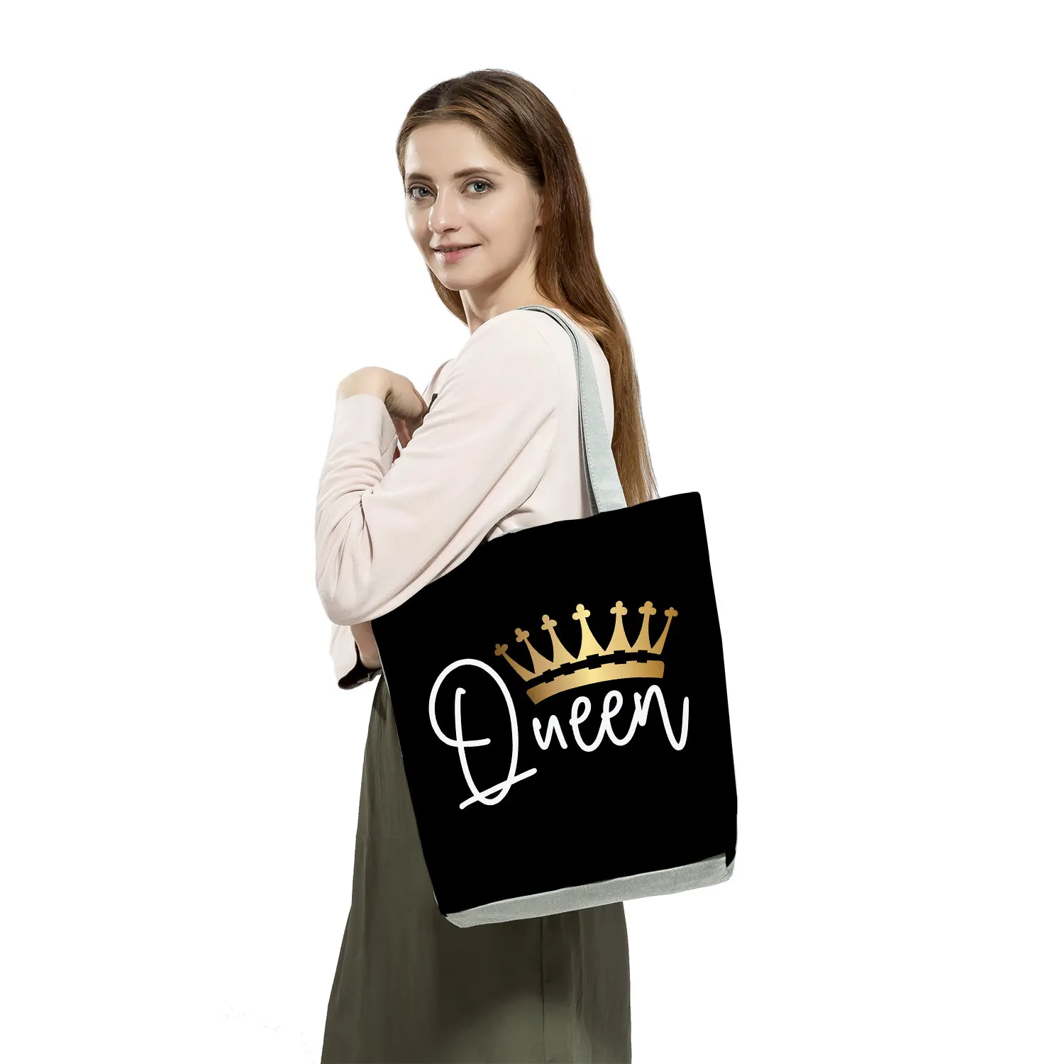 Personalizza le borse da donna con corona di lettere Queen King Print Tote bianco nero semplice moda bella borsa da spiaggia da viaggio pratica