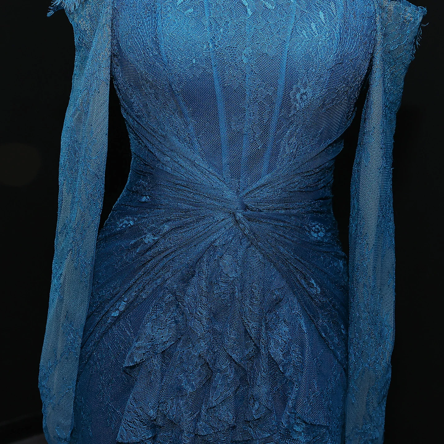 Sharon Said Weinrote Spitze Schulterfrei Meerjungfrau Blau mit Rüschen Langarm Blau Damen Hochzeit Party Kleider SF519 Maßgeschneidert