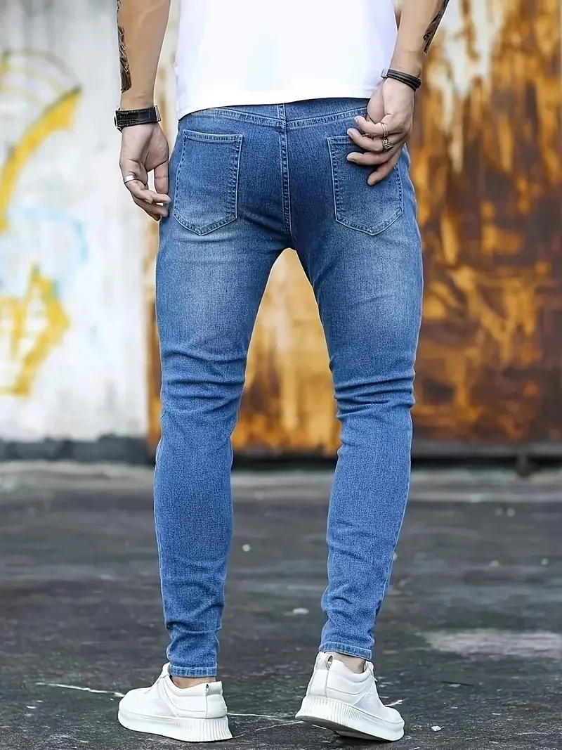 

Men's Slim-Fit Denim Jeans - All-Season Casual Five-Pocket Light Blue | Timeless Slim Style for Fall Transition