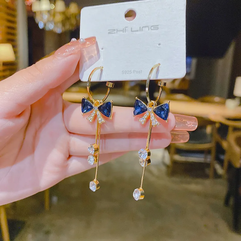 Exquisite Perlenmond-Asymmetrische Wassertropfen-Ohrringe für Frauen, Koreanische Mode Schmetterling Blumen Zirkon Ohrringe Hochzeitsschmuck – Detail 10