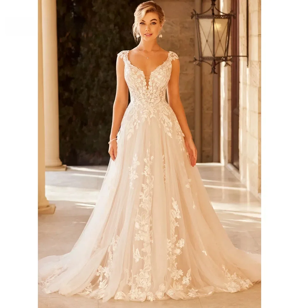 RODDRSYA Elegante Trouwjurk Voor Vrouwen V-Hals Kapmouw Kanten Appliques Vestido De Noiva Met Knop Sweep Trein Custom Made Elegante Trouwjurk Voor Vrouwen V-Hals Kapmouw Kanten Appliques Vestido De - afbeelding 2