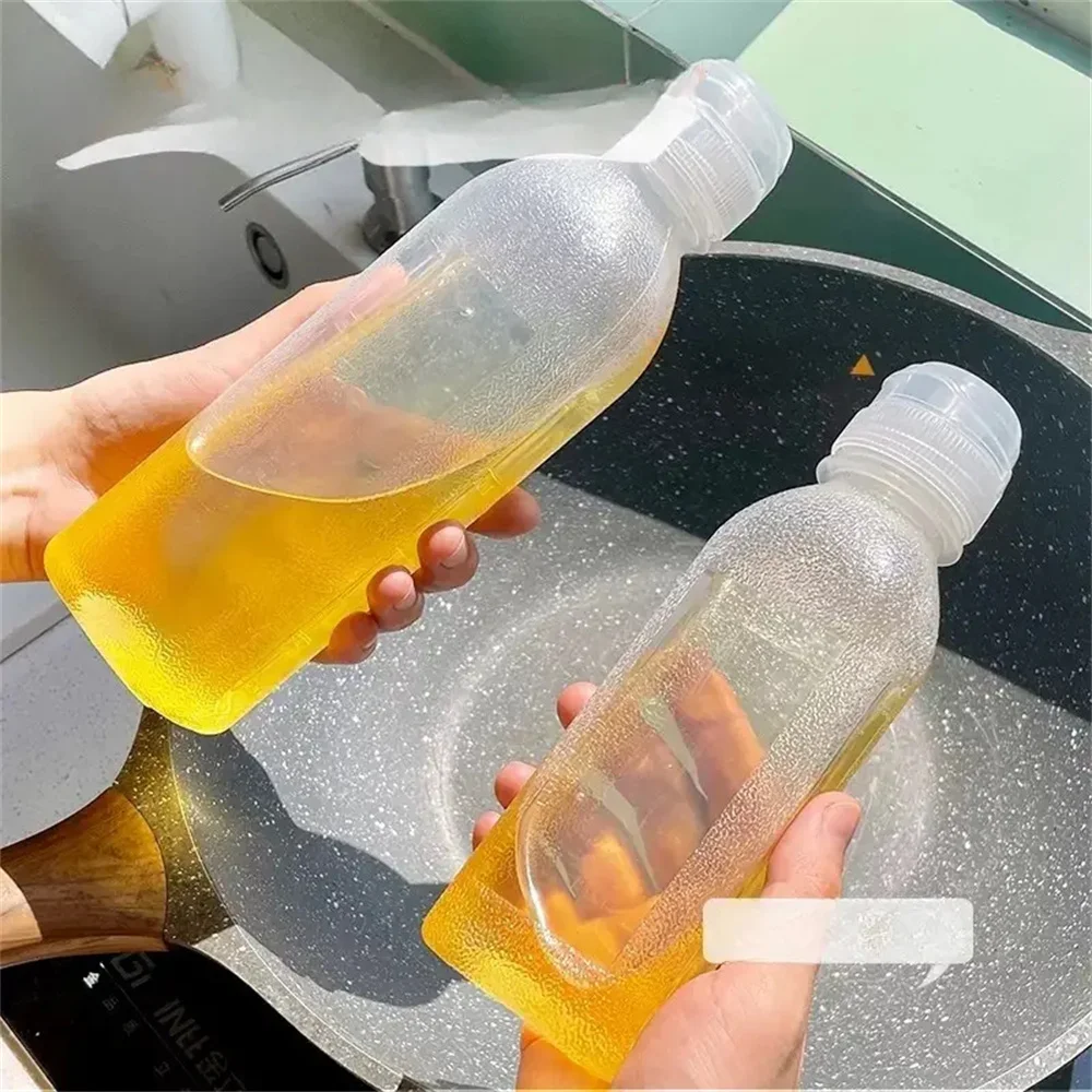 300ml 500ml Heat-resistant Plastic Kitchen Oil Bottle with Squeeze Control Mechanism Household Empty Bottle