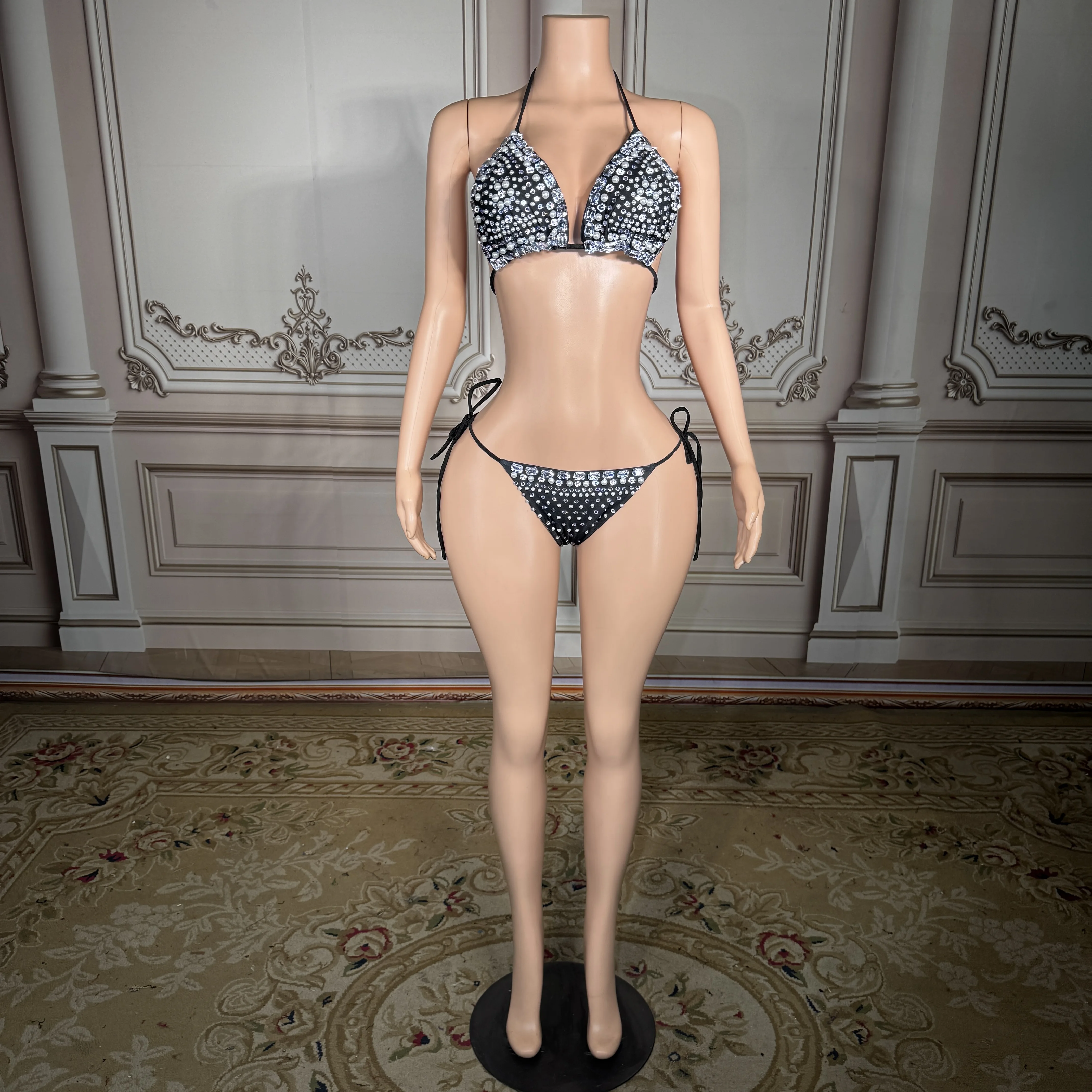 

Новый сексуальный купальник-бикини ZD с завязками на шее, белый, с серебристыми блестящими стразами, треугольный верх, завязки сбоку