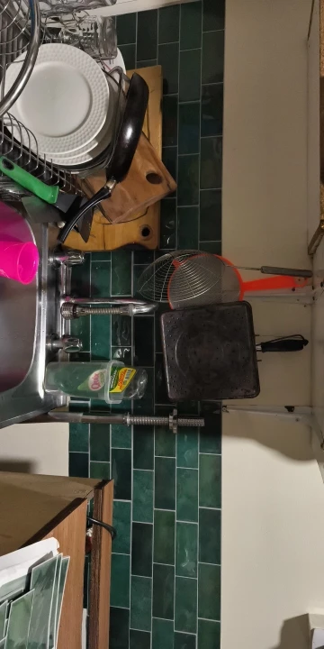 10pcs Green Brick Pattern Tile Self-Adhesive Wall Stickers, Waterproof Heat-resistant, Peel And Stick Panels For Living Room K photo review