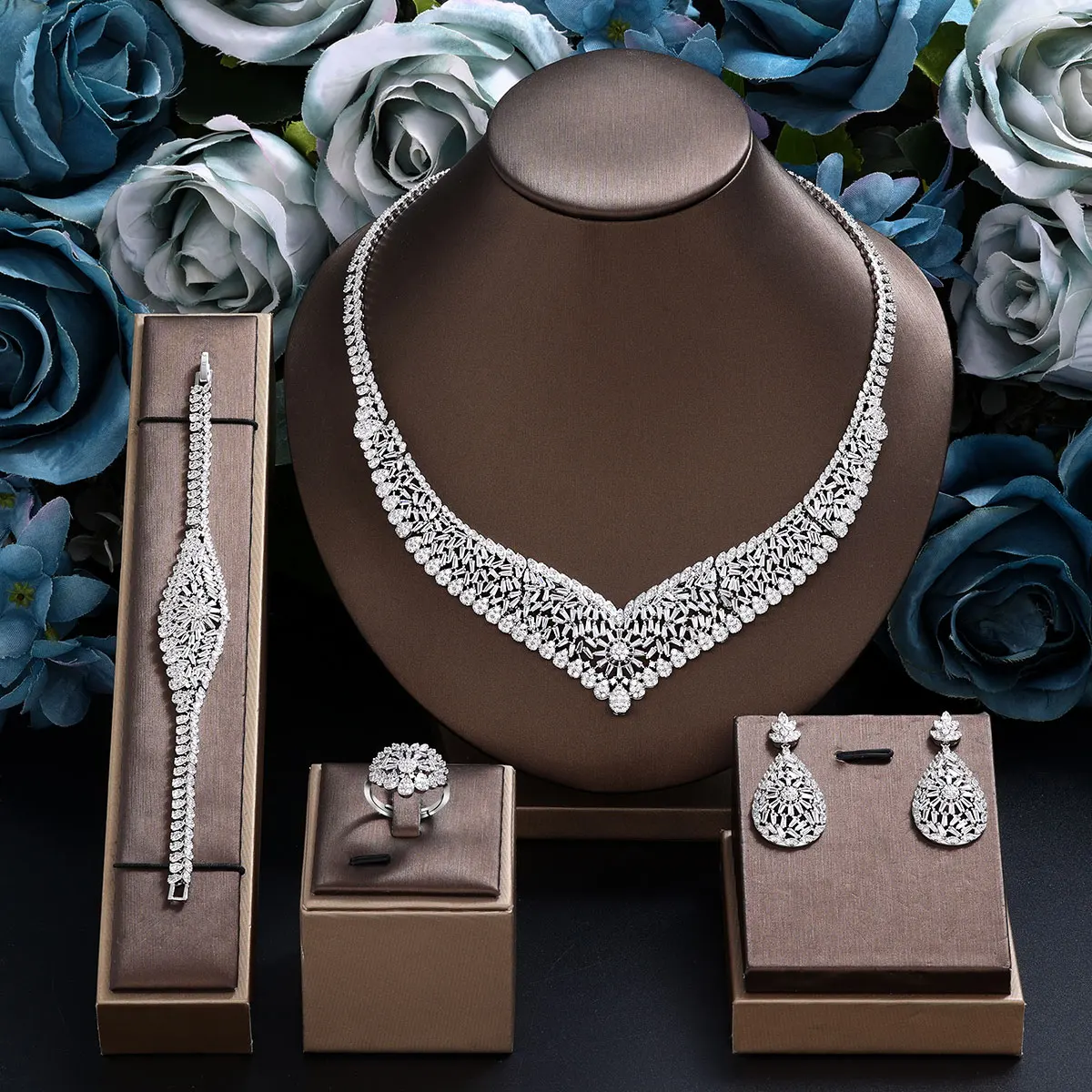 

Luxury 4-piece bride zirconia full set of women's party jewelry, Dubai Nigeria CZ crystal wedding jewelry set