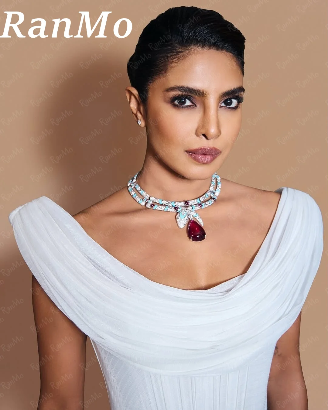 란모 맞춤형 롱 쉬폰 이브닝 드레스 빅 오넥 플리츠 플로어 길이 이브닝 드레스 여성용 프롬 드레스