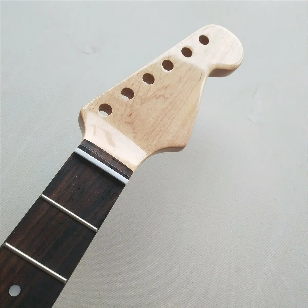 

25.5inch 24.75inch 24inch Guitar neck Maple 21 fret Rosewood Fingerboard Dot inlay Gloss Paint for DIY New Replacement 1set