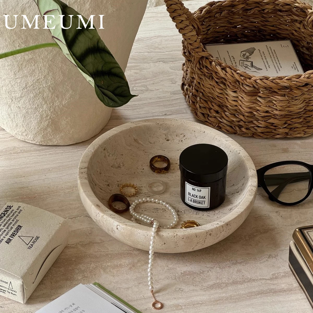 Retro style round yellow travertine decorative storage tray storage tray jewelry tray bathroom storage tray