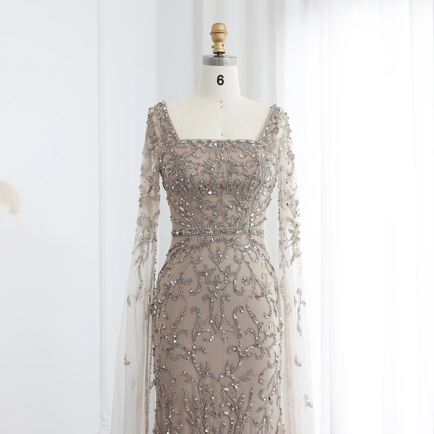 Sharon Said 2026 Luxuriöses Arabisches Türkisfarbenes Abendkleid mit Cape-Ärmeln, Quadratischem Ausschnitt, Arabian Nights Ballkleid SS469 Maßanfertigung – Detail 21
