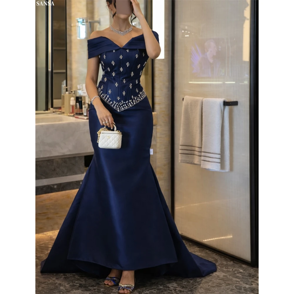 

Вечернее платье Sansa 2026: индивидуальный дизайн, темно-синее, с открытыми плечами, расшитое стразами, без рукавов, в пол, для выпускного вечера