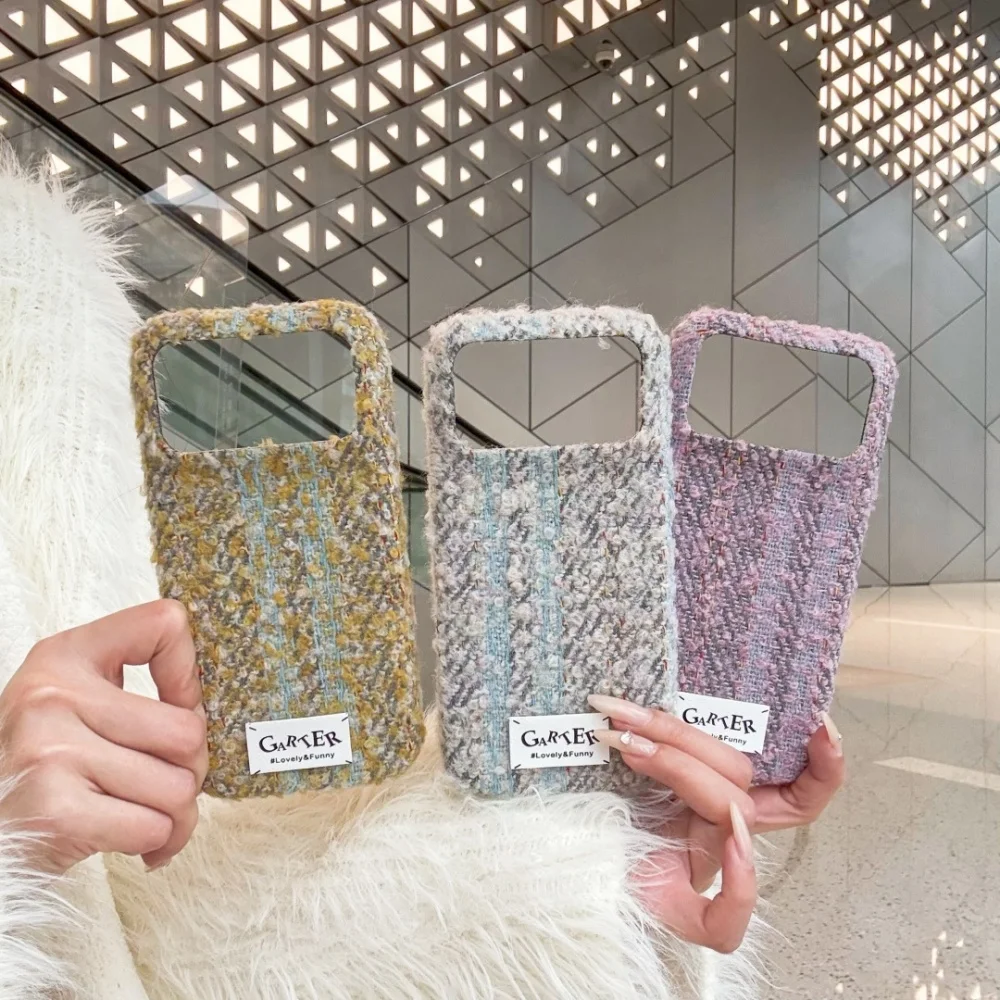 

Retro solid color wool felt plaid phone case suitable for iPhone 15 Pro/14/15/16/17 Pro Max retro shockproof protective case