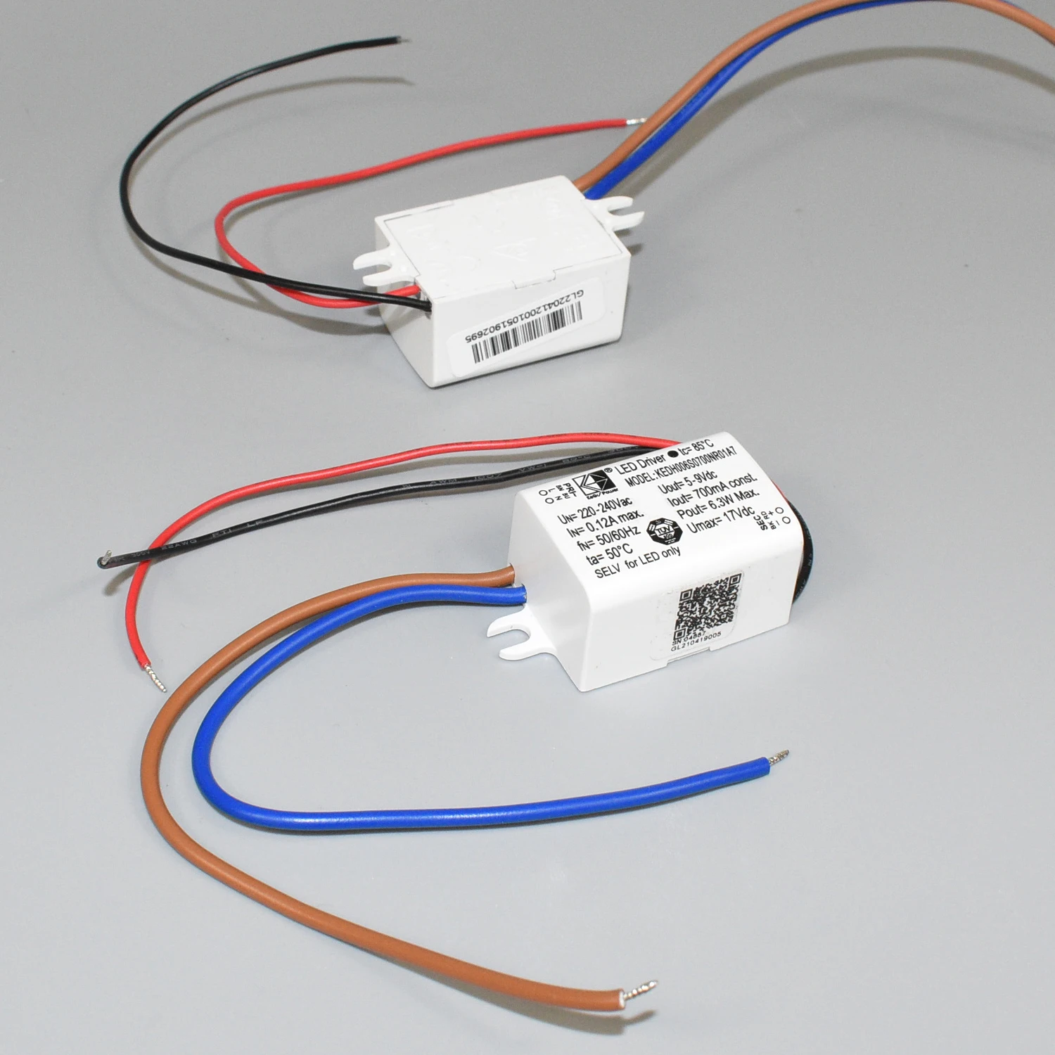 Controlador de lámpara de corriente constante de 700mA, 2V-4V 5V-9V, Mini convertidor de AC-DC de potencia de luz de 300mA, transformador pequeño